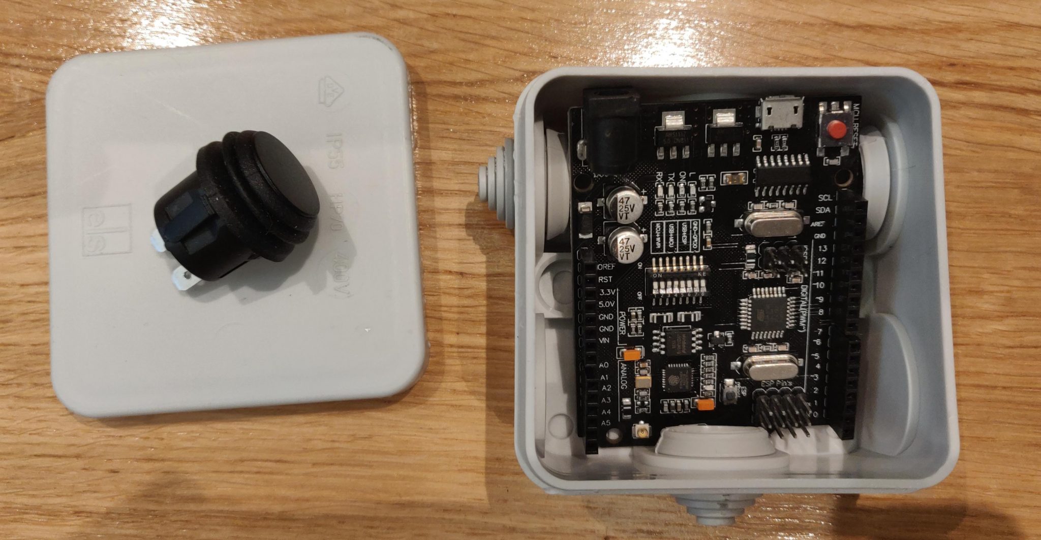project boxes for ESP32 and other microcontrollers - Roger Frost ...